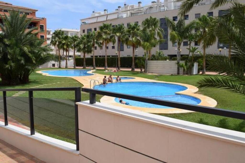 Hogar Brisa De Las Marinas Acogedor Apartamento Con Amplia Terraza Y Acceso Directo A Las Piscinas-Comfortable Apartment With Spacious Terrace And Direct Pool Access Denia Exterior photo